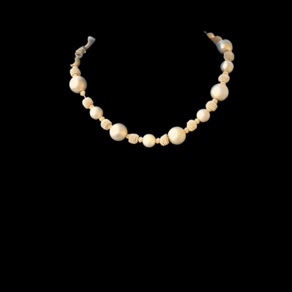 Anne Klein Vintage Gold Tone Beaded Necklace Toggle Clasp - Picture 9 of 9